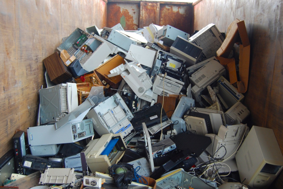 Aciu colabora como ponto de coleta de lixo eletrônico