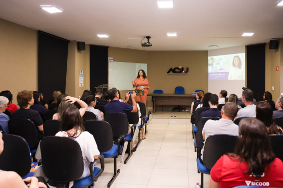 Ciclo de palestras prepara equipes do comércio para as vendas de Natal