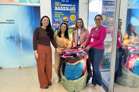 Conjove entrega 150 mantas para Campanha do Agasalho do Sesc-PR