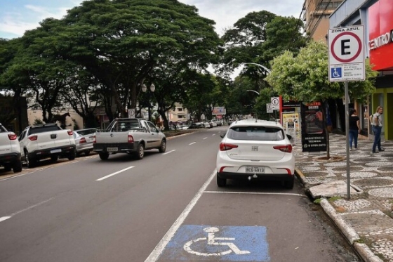 Prefeitura anuncia licitação para concessão do estacionamento rotativo