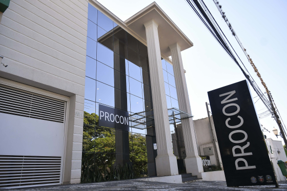 Procon em parceria da Aciu alerta comerciantes sobre e-mail falso