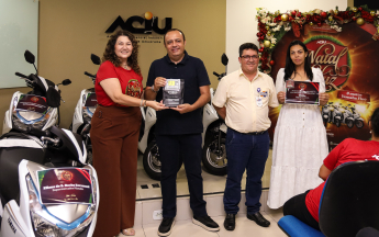 Entrega prêmios Campanha Natal de Luz Aciu