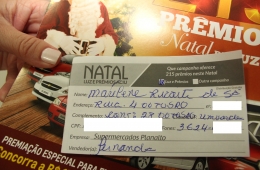 Dona de casa ganha o segundo carro da campanha de Natal da Aciu