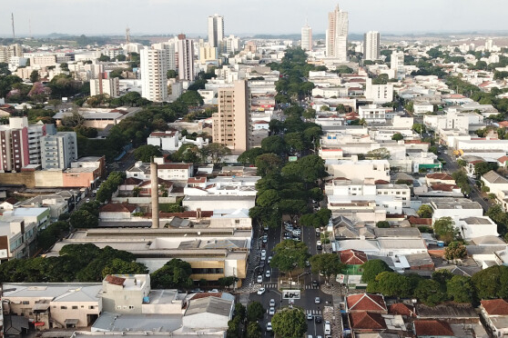 Decreto autoriza funcionamento do comércio das 9h às 17h no Sabadão