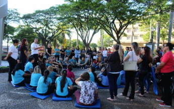 PALESTRA - Como os clientes pensam e consomem hoje em dia?
