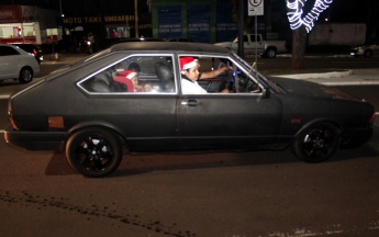 Desfile de Carros Antigos